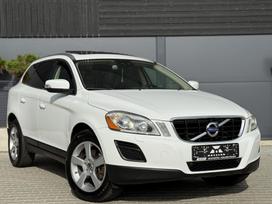 Volvo XC60, 2.4 l., off-road / crossover