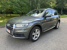 Audi Q5, 2.0 l., off-road / crossover