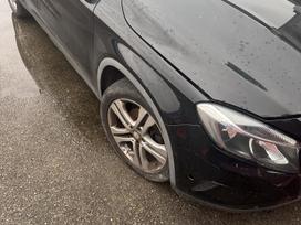 Mercedes-benz Gla klasė dalimis. Detaliu