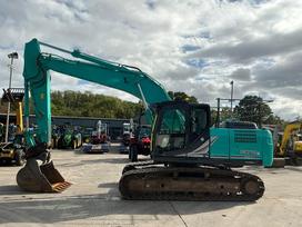 Kobelco SK 210 LC, ekskavatoriai