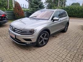 Volkswagen Tiguan, 2.0 l., Внедорожник / Кроссовер