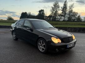 Mercedes-benz C220, 2.2 l., sedanas