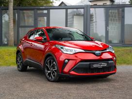 Toyota C-HR, 1.8 l., off-road / crossover