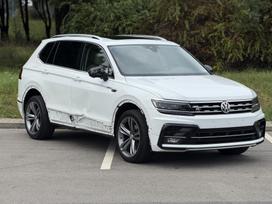 Volkswagen Tiguan, 2.0 l., visureigis / krosoveris