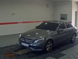 Mercedes-Benz C200, 1.6 l., Седан