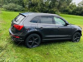 Audi Q5, 3.0 l., visurgājējs / krosovers