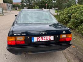 Audi 100, 1.8 l., Седан