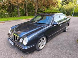 Mercedes-benz E320, 3.2 l., sedanas