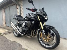 Kawasaki Z 1000cc, ielas motocikls