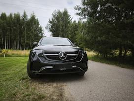 Mercedes-Benz EQC, 85 kWh, off-road / crossover