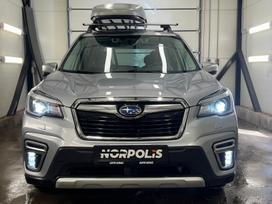 Subaru Forester, 2.0 l., Внедорожник / Кроссовер