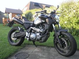 Yamaha MT, ielas motocikls