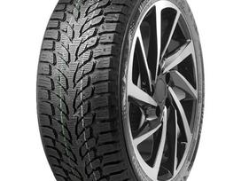 Kumho WI32, зимние 235/45 R18