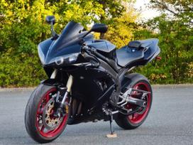Yamaha R1, superbikes