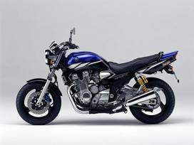 Yamaha XJR, street / классические