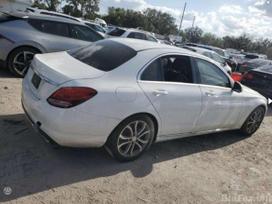 Mercedes-benz C300 dalimis. Greičių dėžės