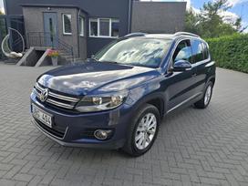 Volkswagen Tiguan, 2.0 l., Внедорожник / Кроссовер