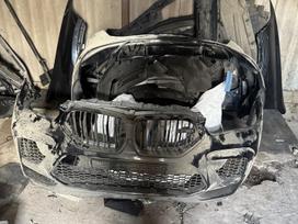 Bmw X6 M F96 komplektinis priekis durys