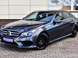 Mercedes-Benz E300, 2.2 l., saloon / sedan