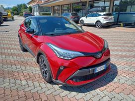 Toyota C-HR, 2.0 l., Внедорожник / Кроссовер