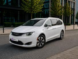 Chrysler Pacifica, Минивэн