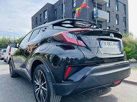 Toyota C-HR, 1.8 l., Внедорожник / Кроссовер