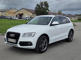 Audi Q5, 2.0 l., off-road / crossover