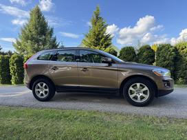 Volvo XC60, 2.4 l., off-road / crossover