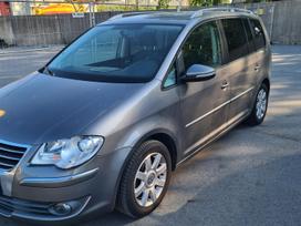 Volkswagen Touran, 1.4 l., Минивэн