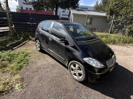 Mercedes-Benz A180, 2.0 l., hečbeks