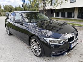 BMW 330, Седан
