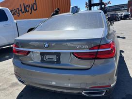 BMW 750, 4.4 l., Седан
