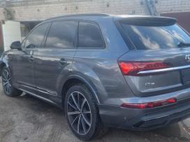 Audi Q7, 3.0 l., off-road / crossover