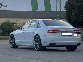 Audi A8, 4.0 l., saloon / sedan