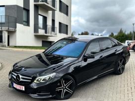 Mercedes-Benz E300, 3.0 l., Седан