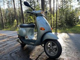 Piaggio Vespa 49cc, motoroleriai / mopedai