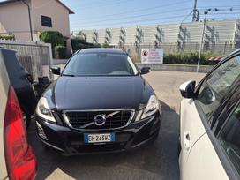 Volvo XC60, 2.4 l., Внедорожник / Кроссовер