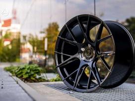 Japan Racing JR42 Black FlowFormed, легкосплавные , R19