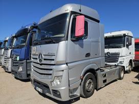 Mercedes-Benz 1845 Retarder Mega, 2 miegamosios vietos