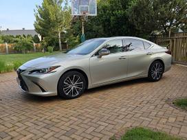 Lexus ES 300h, 2.5 l., Седан