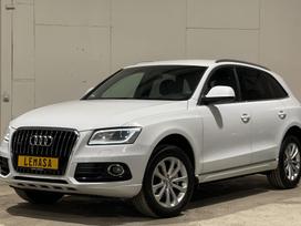 Audi Q5, 2.0 l., off-road / crossover