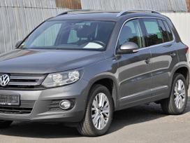 Volkswagen Tiguan, 1.4 l., Внедорожник / Кроссовер