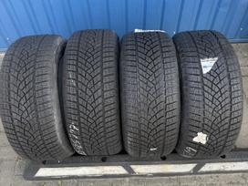 Goodyear UltraGrip performanc + (2022m), winter 255/45 R19
