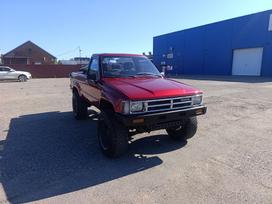 Toyota 4Runner, 2.4 l., pikapas