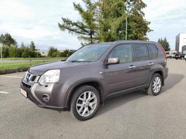 Nissan X-Trail, 2.0 l., off-road / crossover