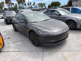 Tesla Model 3, 82 kWh, hatchback