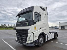 Volvo FH, double sleeper