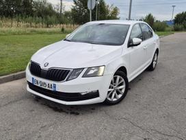 Skoda Octavia, 1.6 l., saloon / sedan
