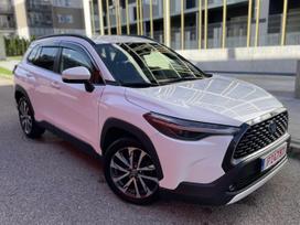 Toyota Corolla Cross, 1.8 l., off-road / crossover
