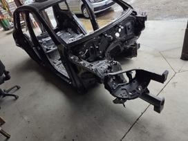 Volkswagen Touareg dalimis. Yra tai kas nuotraukose 60000km